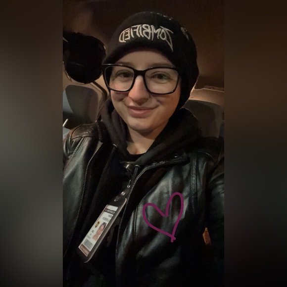 Meet your Posher, Sarah - Picture 3 of 3